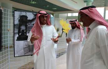 Rector Visits the Art Exhibition of Photography and Painting Competition at the College of Medical Sciences