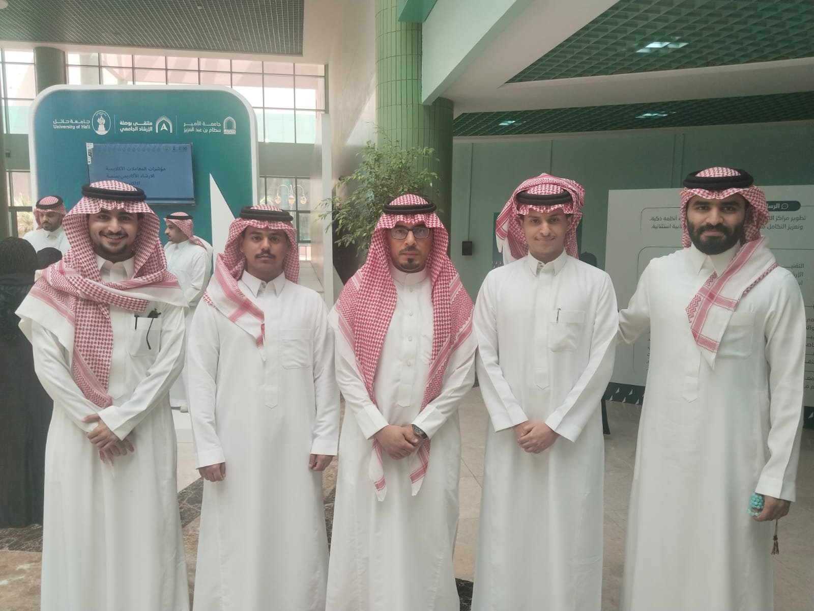 حضور الطلبة لفعاليات ملتقى الإرشاد الجامعي