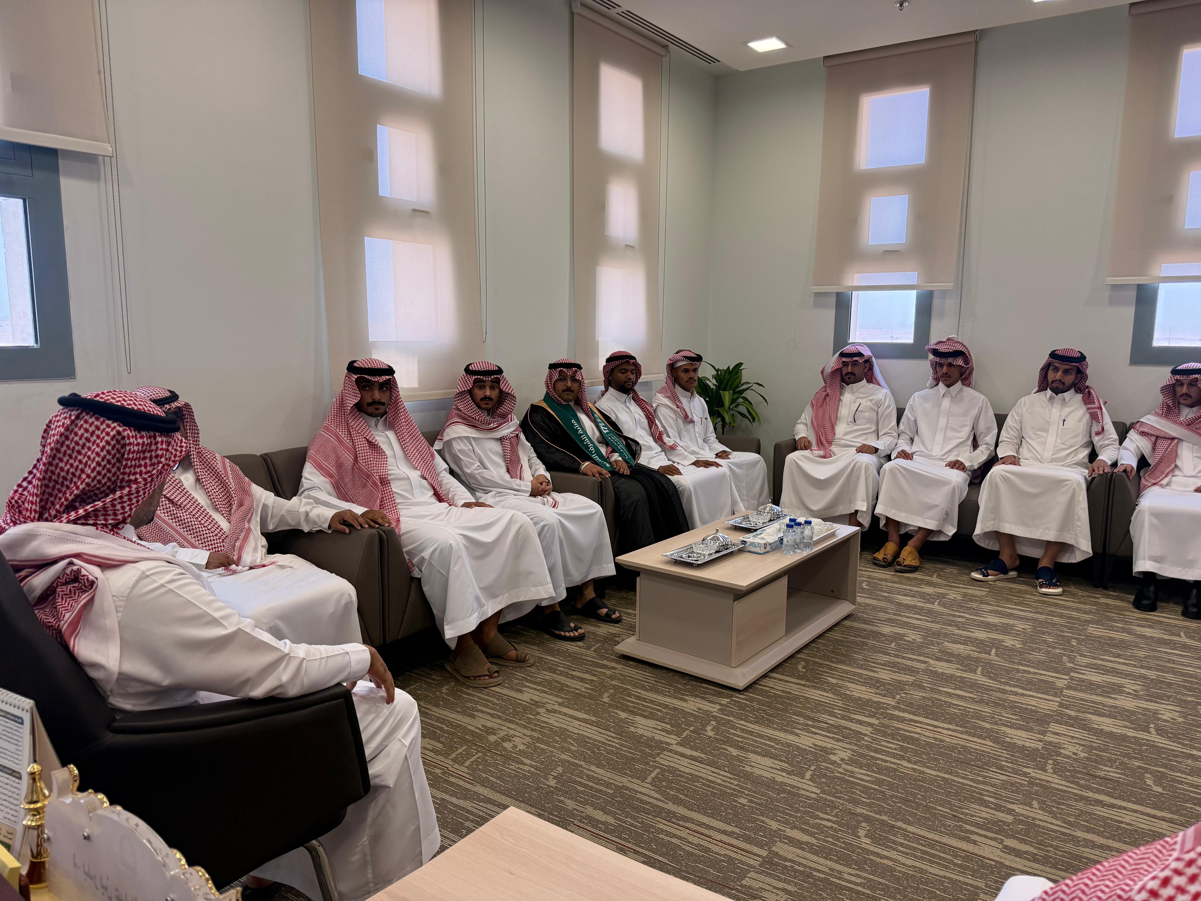 تكريم خريجي مراتب الشرف