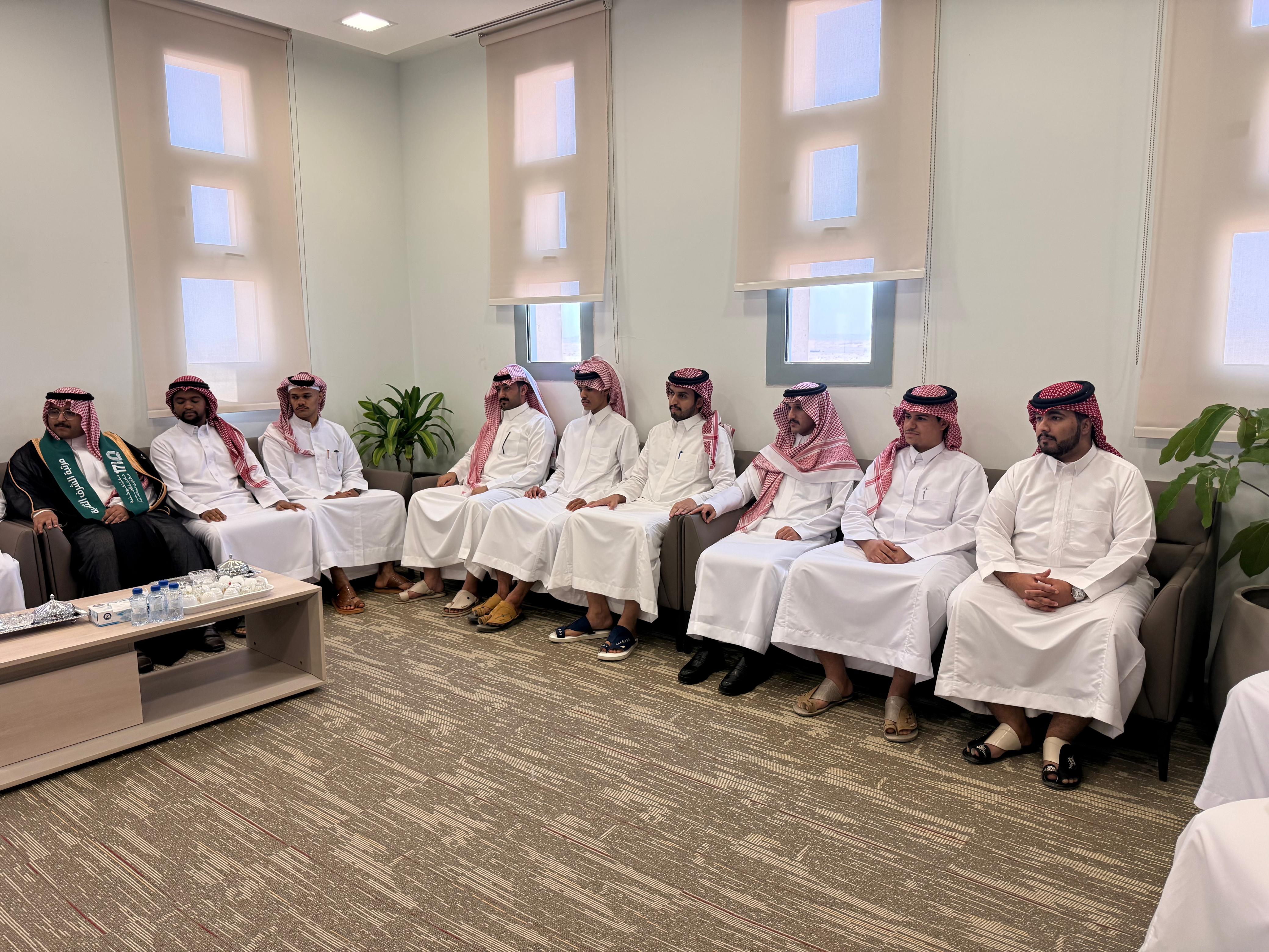 تكريم خريجي مراتب الشرف