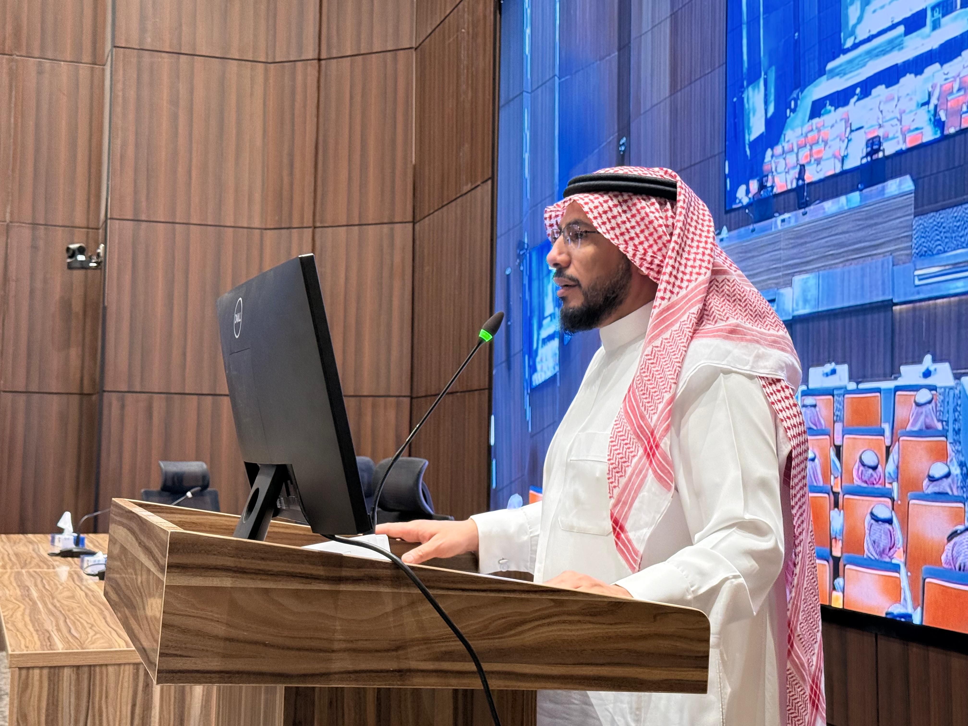 ورشة لا تدع التعثر يوقفك تقدّم استراتيجيات فعّالة للنجاح الأكاديمي