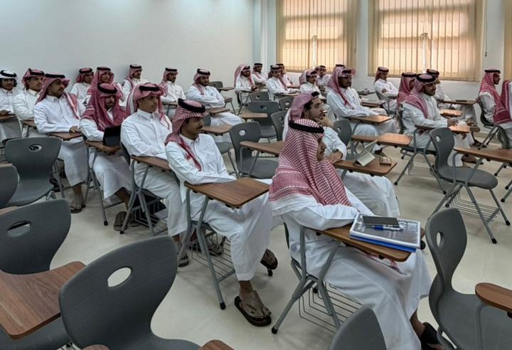 فعالية معالجة أسباب التعثر النفسي والأكاديمي تعزّز وعي طلاب الكلية بمهارات التوازن والنجاح الجامعي