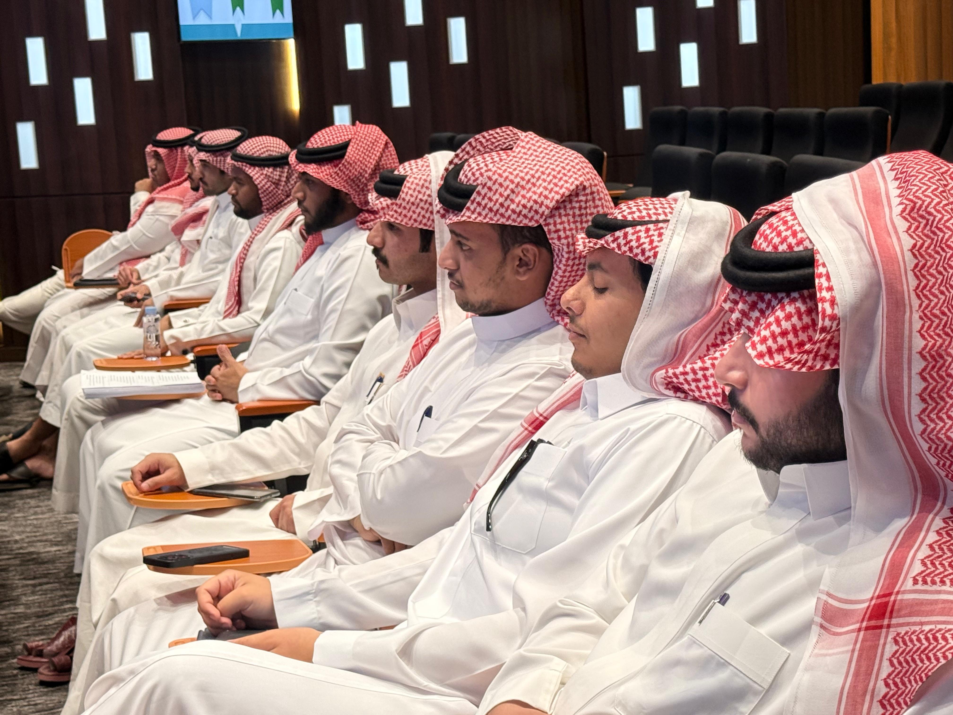  ورشة المحاسبة مهنة المستقبل تعرّف الطلبة بفرص التميز المهني عبر الشهادات الاحترافية