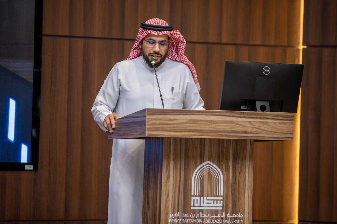 كلية إدارة الأعمال بحوطة بني تميم تحتفي بختام الأنشطة والتميز لعام 1447هـ