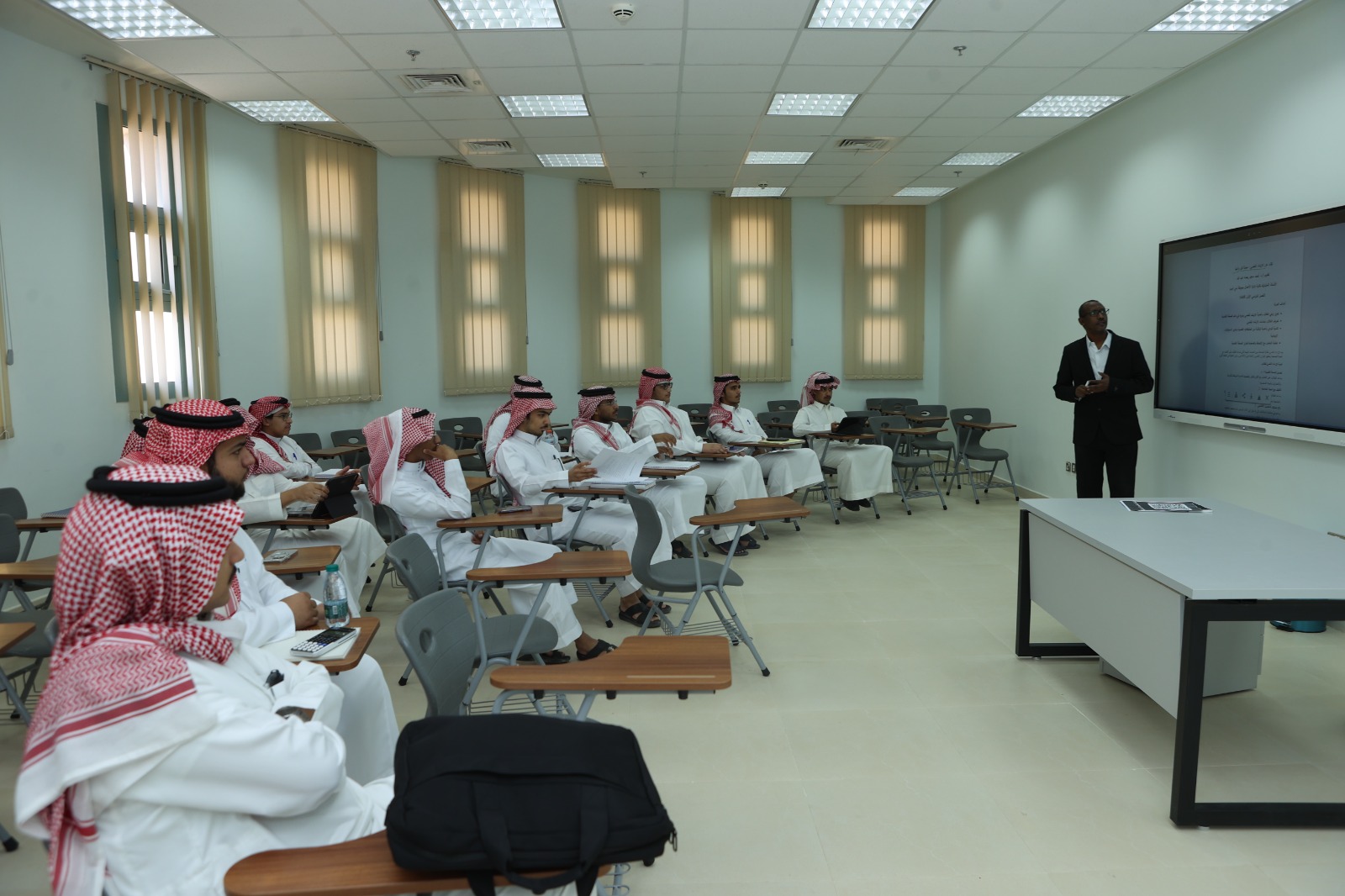  الكلية تنظم فعالية «كن واعيًا» لتعزيز الصحة النفسية لدى الطلاب