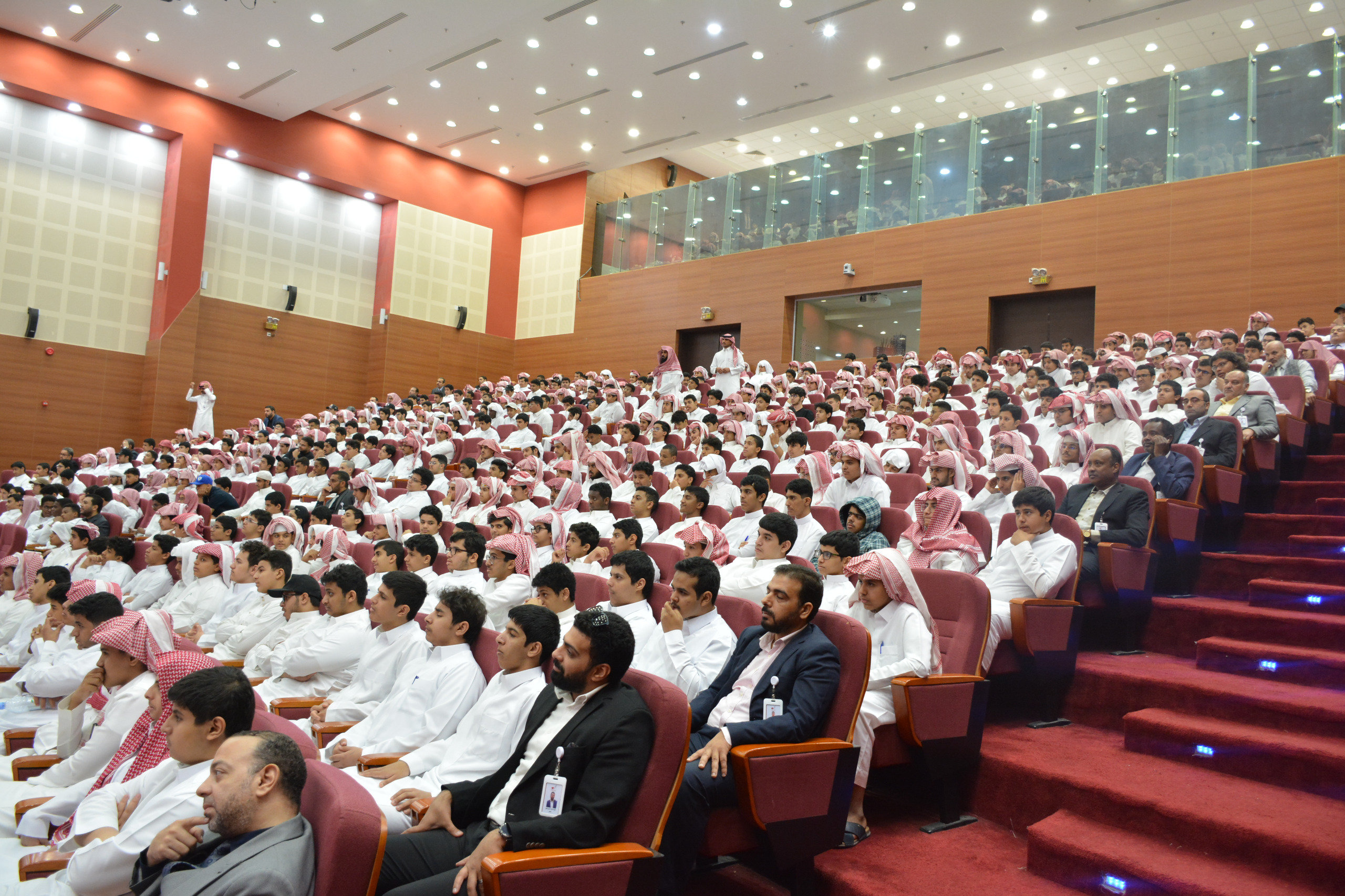 برنامج "تحقيق الحلم " بمدارس الجامعة
