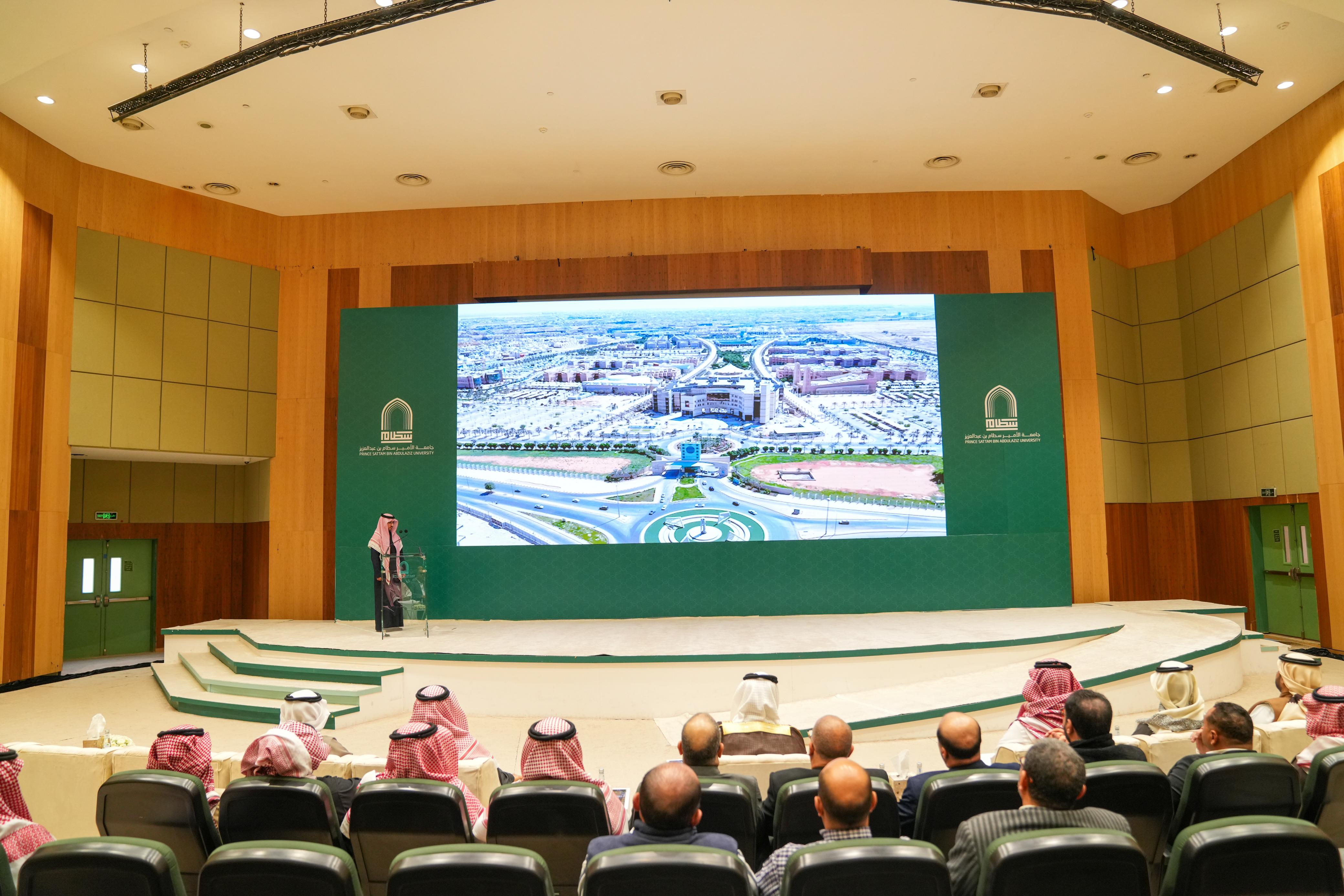 عمادة التطوير والجودة تنظم لقاءً خاصاً لتهيئة أعضاء هيئة التدريس الجدد بمشاركة الإدارة العامة للموارد البشرية