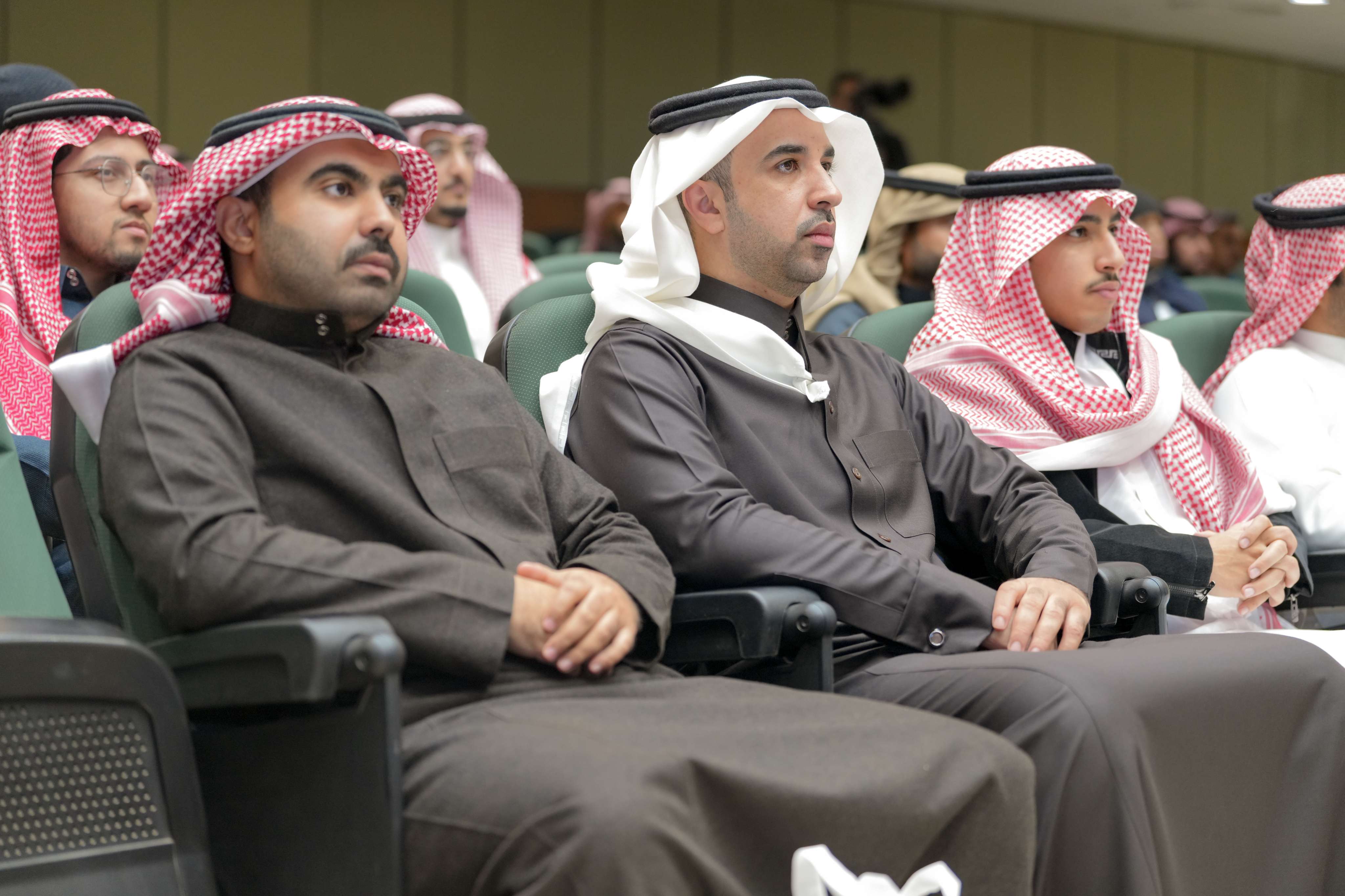 عقد اللقاء التعريفي لطلبة الدراسات العليا المستجدين 1446ه