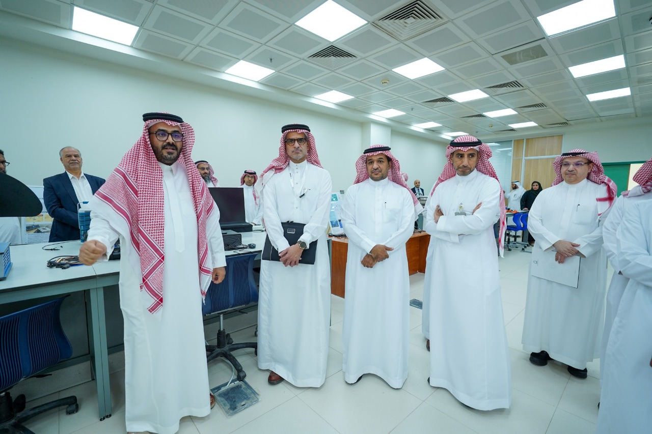  زيارة وفد من الشركة الوطنية للأنظمة الميكانيكية (NCMS)لكلية الهندسة بجامعة الأمير سطام بن عبد العزيز بالخرج لبحث سبل التعاون والشراكة في مجال البحث والتطوير والابتكار