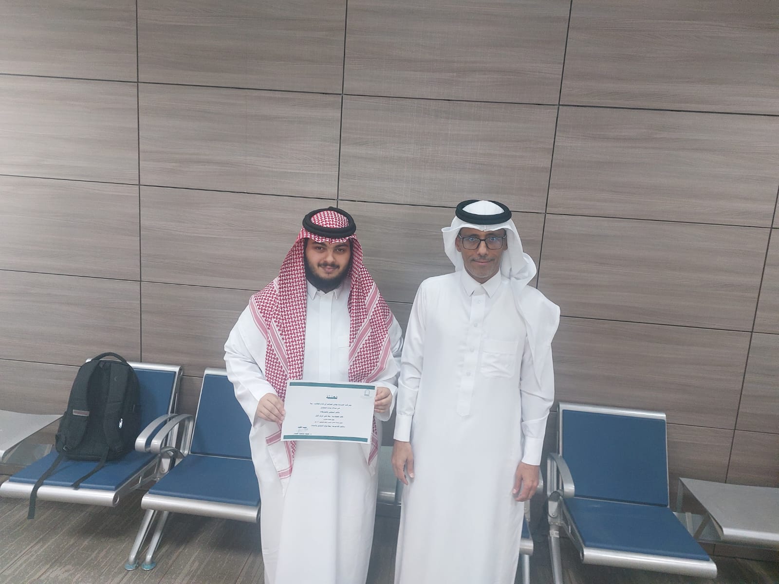 تكريم الطلاب و لجنة الحكم المشاركين فى الملتقى العلمى الطلابى للعام ١٤٤٧ هجرى