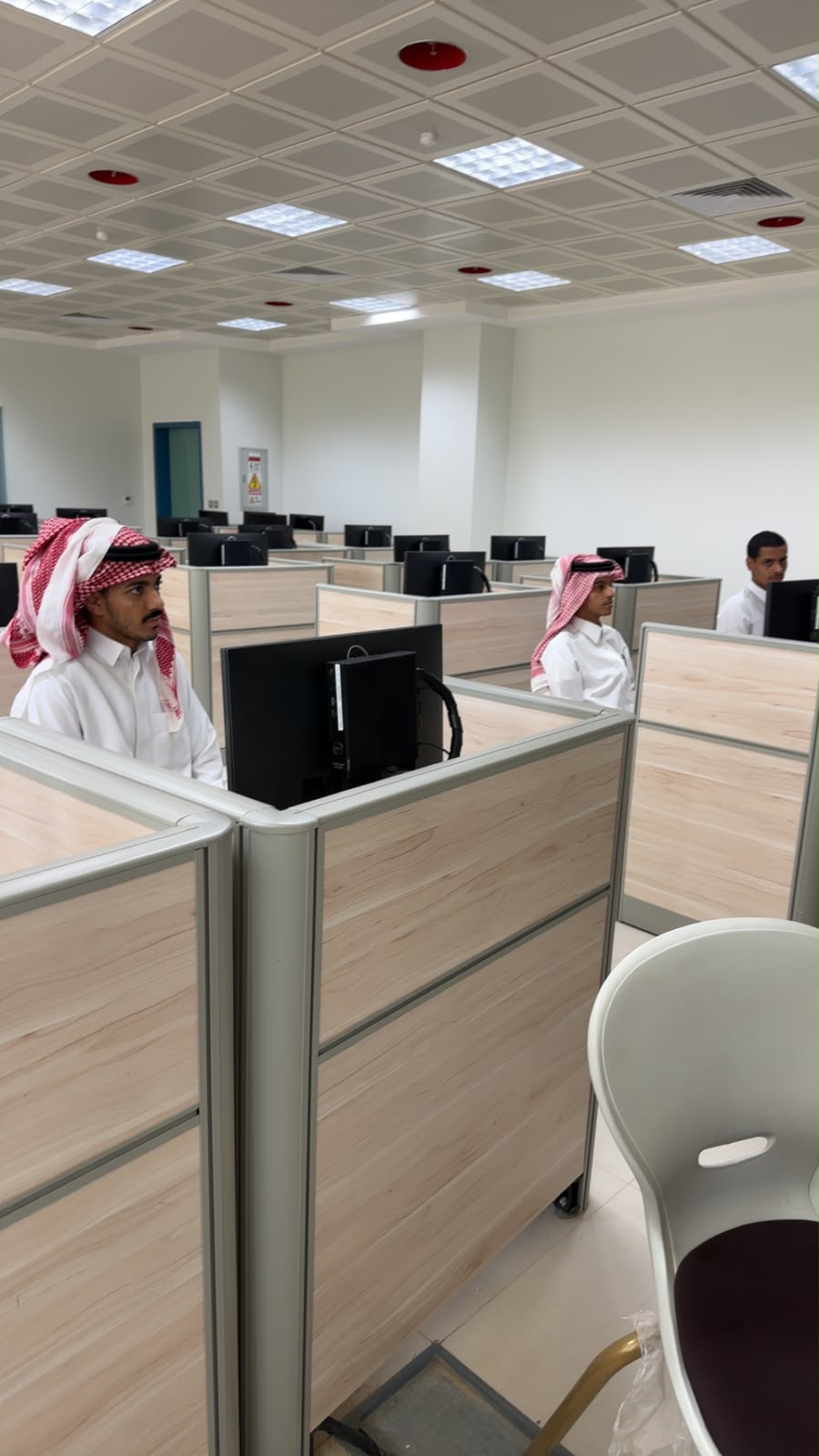 كلية الهندسة بوادي الدواسر تنظم دورات تدريبية تخصصية لتنمية مهارات الطلاب والخريجين