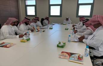 معالي مدير جامعة الأمير سطام بن عبدالعزيز يجتمع بعمداء كليات وكالة الفروع