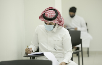 معالي رئيس الجامعة يتفقد سير الاختبارات النهائية الحضورية لكلية الهندسة بالخرج