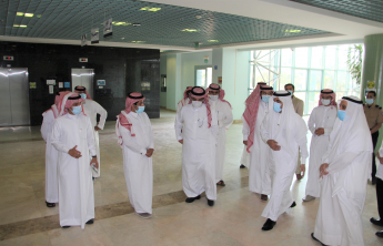 Rector Visits College of Applied Medical Sciences