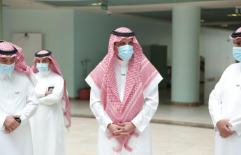 رئيس الجامعة يدشن معرض "الملك سلمان : رمز الريادة والقيادة"