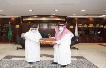 The President of PSAU Receives the Annual Report of the University