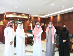 The President of PSAU Receives the Annual Report of the College of Applied Medical Sciences
