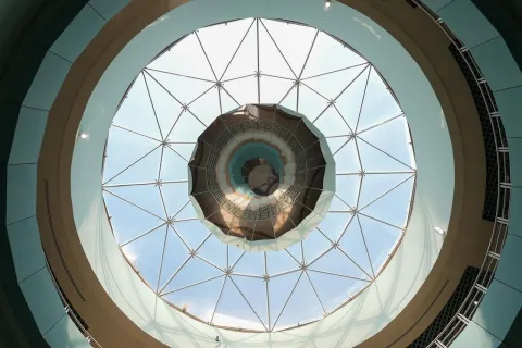 00