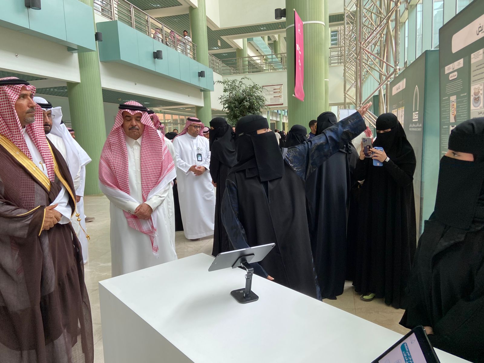 أسبوع الابتكار وريادة الأعمال مشاركة الطالبات 