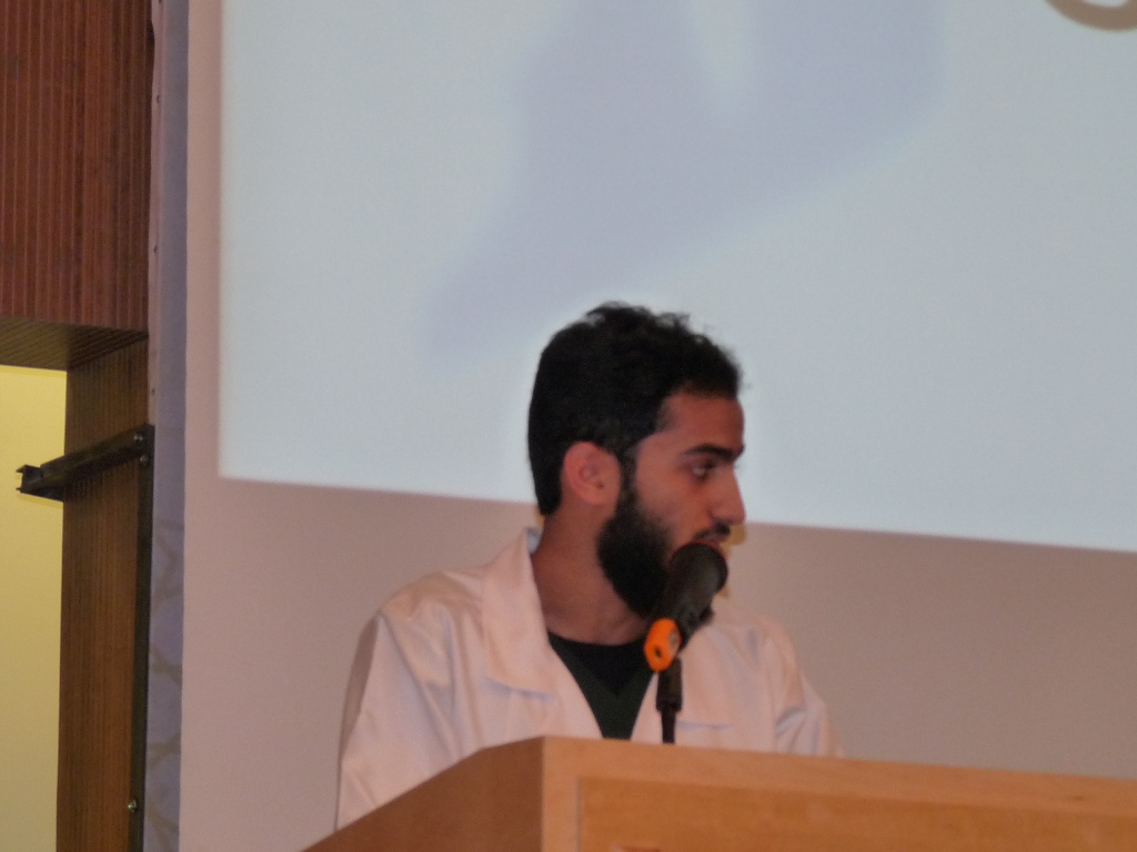 2048241800-12676.JPG